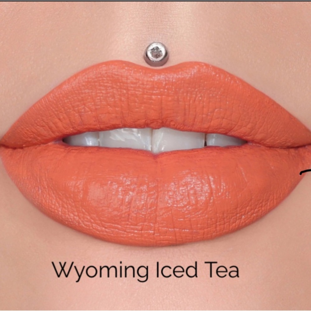 Wyoming Iced Tea  NIB Jeffery Star Velvet Trap Lipstick